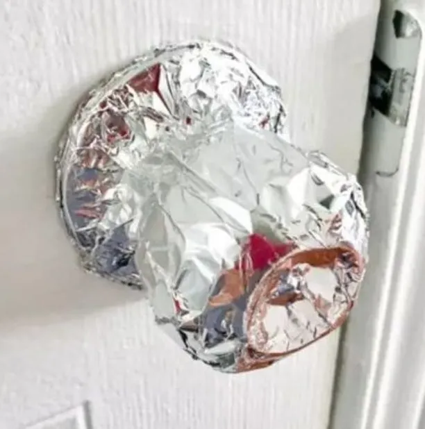 FoilDoorknob_square